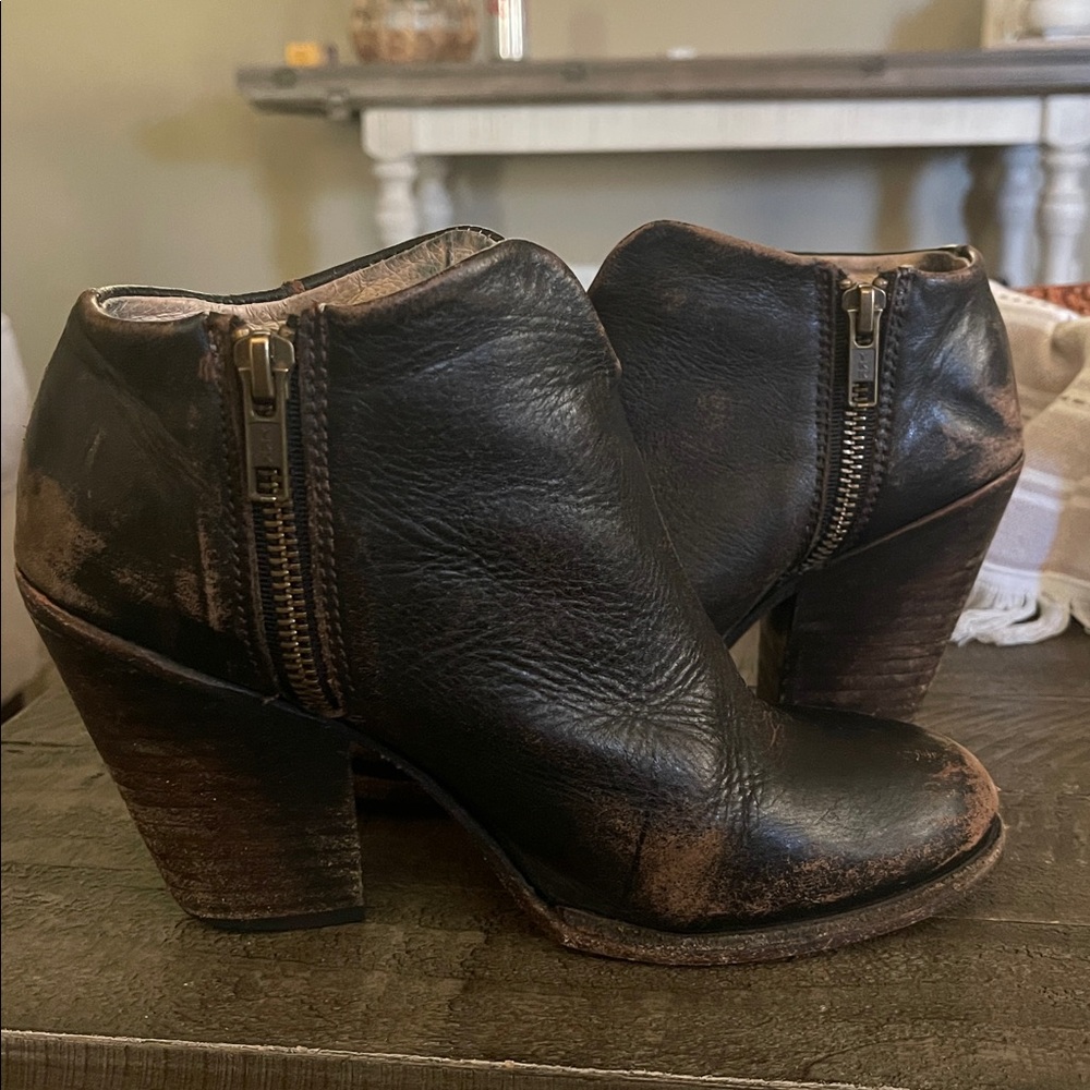Freebird Detroit Booties
Freebird by Steven - Picture 16 of 16